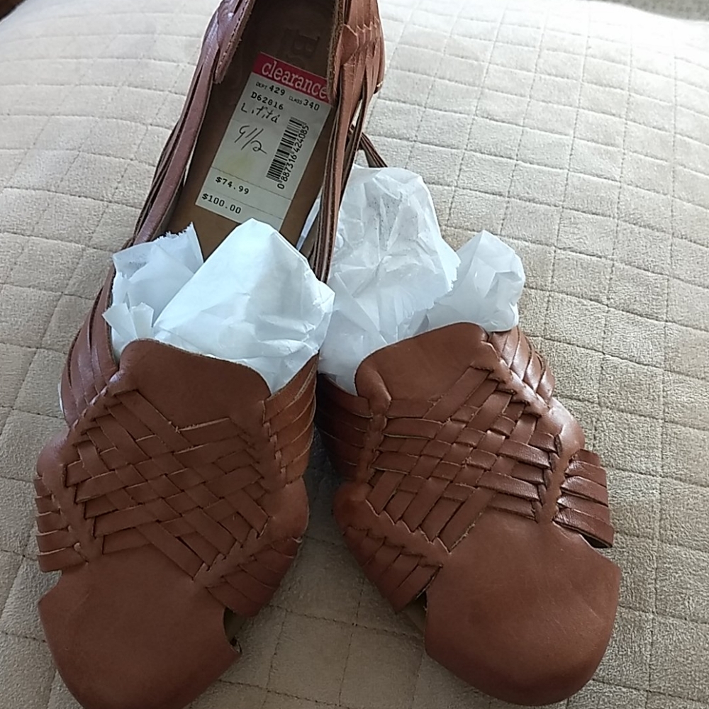 Born Shoe